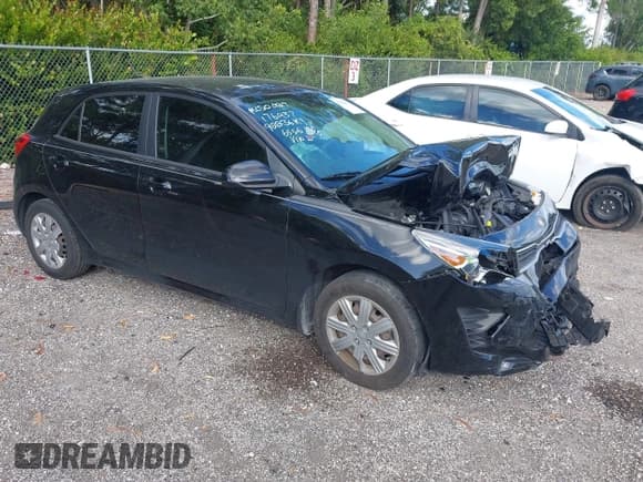 ✅ 2021 Kia Rio S • VIN: 3KPA25AD7ME416556 • Lot: 43536476. Wystawiony na IAAI z przebiegiem 57 662 mil. Bezpłatny archiwum sprzedaży aukcyjnych z USA i szczegółowy raport historii pojazdu na DreamBid. Zdjęcie 1.