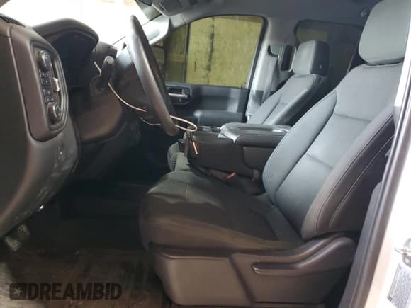 ✅ 2020 Chevrolet Silverado 3500 • VIN: 1GC5YSE78LF251530 • Lot: 49885605. Listed on Copart with 94,575 mi. Free auction sales archive from the USA and detailed vehicle history report at DreamBid. Image 7.