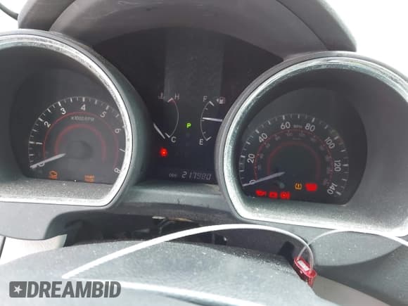 ✅ 2010 Toyota Highlander • VIN: 5TDBK3EH7AS020442 • Lot: 42990256. Wystawiony na IAAI z przebiegiem 217 980 mil. Bezpłatny archiwum sprzedaży aukcyjnych z USA i szczegółowy raport historii pojazdu na DreamBid. Zdjęcie 7.