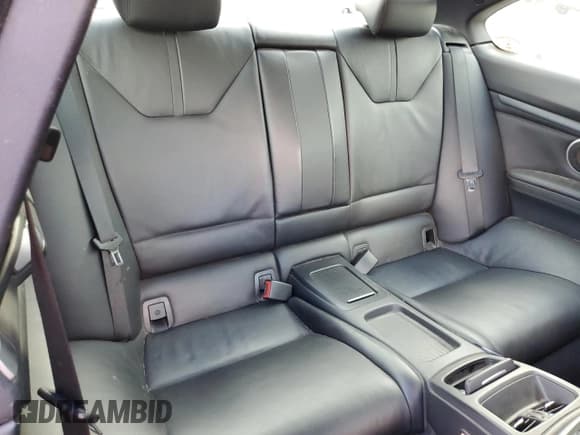 ✅ 2011 BMW M3 • VIN: WBSKG9C52BE645554 • Lot: 72788864. Listed on Copart with 151,757 mi. Free auction sales archive from the USA and detailed vehicle history report at DreamBid. Image 10.