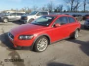 ✅ 2010 Volvo C30 • VIN: YV1672MK0A2173630 • Lot: 87272925. Wystawiony na Copart z przebiegiem 113 329 mil. Bezpłatny archiwum sprzedaży aukcyjnych z USA i szczegółowy raport historii pojazdu na DreamBid. Zdjęcie 1.