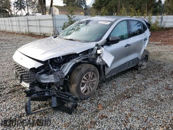 ✅ 2022 Ford Escape S • VIN: 1FMCU9F68NUB49821 • Лот: 84118304. Опубликован ранее на Copart с пробегом 1 930 миль. Бесплатный доступ к архиву аукционных продаж из США и подробный отчёт об истории автомобиля на DreamBid. Изображение 1.