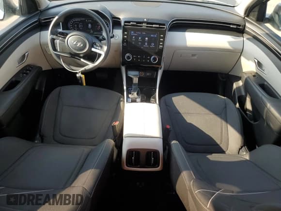 ✅ 2022 Hyundai Tucson SEL • VIN: 5NMJBCAE8NH154540 • Lot: 66343494. Wystawiony na Copart z przebiegiem 27 501 mil. Bezpłatny archiwum sprzedaży aukcyjnych z USA i szczegółowy raport historii pojazdu na DreamBid. Zdjęcie 8.