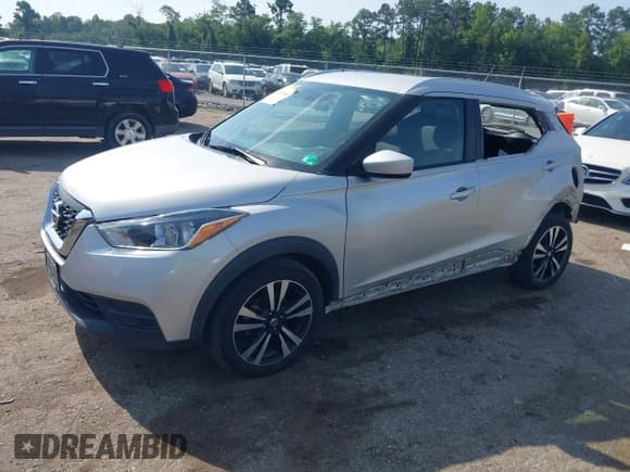 ✅ 2019 Nissan Kicks SR • VIN: 3N1CP5CU4KL498703 • Лот: 42829044. Опубликован ранее на IAAI с пробегом 106 314 миль. Бесплатный доступ к архиву аукционных продаж из США и подробный отчёт об истории автомобиля на DreamBid. Изображение 17.