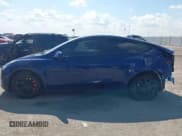 ✅ 2021 Tesla Model Y Long Range • VIN: 5YJYGDEEXMF233160 • Lot: 43301574. Listed on IAAI with Not provided. Free auction sales archive from the USA and detailed vehicle history report at DreamBid. Image 13.