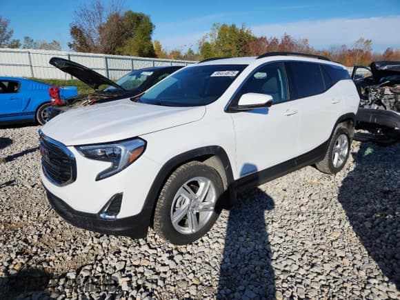 ✅ 2020 GMC Terrain SLE • VIN: 3GKALTEVXLL335831 • Lot: 86444675. Listed on Copart with 42,747 mi. Free auction sales archive from the USA and detailed vehicle history report at DreamBid. Image 1.