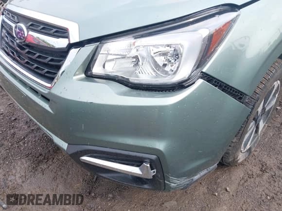 ✅ 2018 Subaru Forester Premium • VIN: JF2SJAEC4JH404549 • Lot: 42916191. Listed on IAAI with 81,904 mi. Free auction sales archive from the USA and detailed vehicle history report at DreamBid. Image 6.