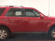 ✅ 2011 Ford Escape Limited • VIN: 1FMCU9EG6BKA22096 • Lot: 43634588. Wystawiony na IAAI z przebiegiem 129 157 mil. Bezpłatny archiwum sprzedaży aukcyjnych z USA i szczegółowy raport historii pojazdu na DreamBid. Zdjęcie 14.