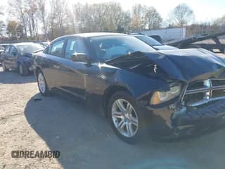 ✅ 2011 Dodge Charger RT Plus • VIN: 2B3CL5CT5BH552374 • Lot: 43671922. Wystawiony na IAAI z przebiegiem 61 757 mil. Bezpłatny archiwum sprzedaży aukcyjnych z USA i szczegółowy raport historii pojazdu na DreamBid. Zdjęcie 1.