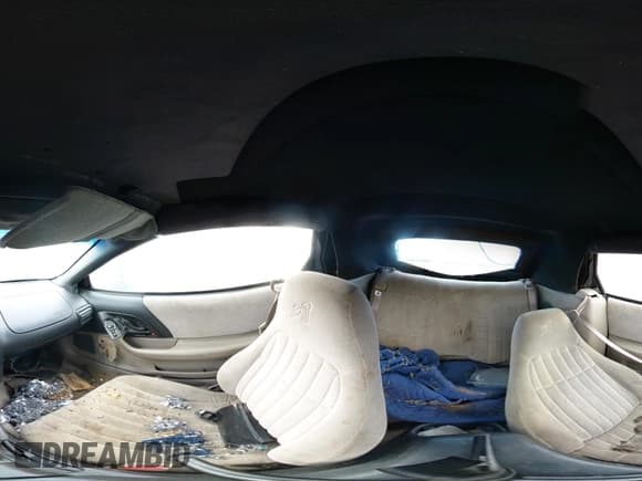 ✅ 1997 Chevrolet Camaro Z28 • VIN: 2G1FP32P0V2104052 • Лот: 43294712. Опубликован ранее на IAAI с пробегом 130 748 миль. Бесплатный доступ к архиву аукционных продаж из США и подробный отчёт об истории автомобиля на DreamBid. Изображение 18.