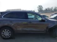 ✅ 2013 Porsche Cayenne • VIN: WP1AA2A27DLA12307 • Lot: 42310717. Wystawiony na IAAI z przebiegiem 175 679 mil. Bezpłatny archiwum sprzedaży aukcyjnych z USA i szczegółowy raport historii pojazdu na DreamBid. Zdjęcie 13.