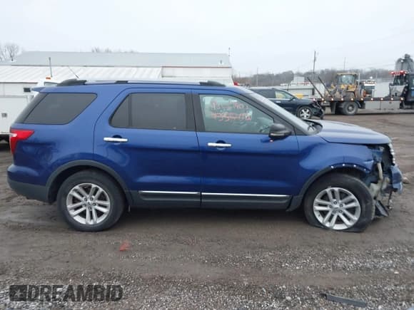 ✅ 2013 Ford Explorer XLT • VIN: 1FM5K8D82DGA70381 • Lot: 43661903. Wystawiony na IAAI z przebiegiem 221 751 mil. Bezpłatny archiwum sprzedaży aukcyjnych z USA i szczegółowy raport historii pojazdu na DreamBid. Zdjęcie 14.