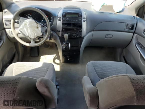 ✅ 2006 Toyota Sienna CE • VIN: 5TDZA23CX6S431313 • Lot: 54569085. Listed on Copart with 196,528 mi. Free auction sales archive from the USA and detailed vehicle history report at DreamBid. Image 8.