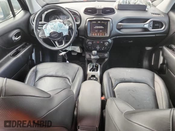✅ 2020 Jeep Renegade Limited • VIN: ZACNJBD12LPL92931 • Lot: 82737885. Listed on Copart with 98,768 mi. Free auction sales archive from the USA and detailed vehicle history report at DreamBid. Image 8.