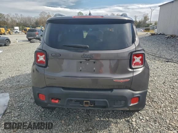 ✅ 2016 Jeep Renegade Trailhawk • VIN: ZACCJBCT7GPD34820 • Lot: 92885355. Listed on Copart with 117,351 mi. Free auction sales archive from the USA and detailed vehicle history report at DreamBid. Image 6.