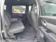 2020 Ram 1500 Big Horn z VIN 1C6SRFFT6LN108561, wystawiony jako IAAI lot #42996633 z przebiegiem 40 340 mil mil oraz . Historia ofert i sprzedaży dostępna na DreamBid. Obrazek 8.