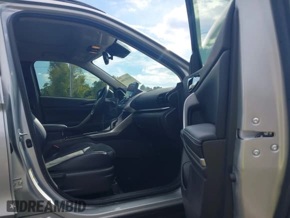 ✅ 2024 Mitsubishi Eclipse Cross SE • VIN: JA4ATWAA2RZ011820 • Lot: 43383406. Listed on IAAI with 36,826 mi. Free auction sales archive from the USA and detailed vehicle history report at DreamBid. Image 18.