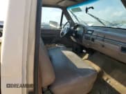 ✅ 1992 Ford F-150 • VIN: 1FTDF15Y7NPA18708 • Lot: 72081004. Wystawiony na Copart z przebiegiem Nie podano. Bezpłatny archiwum sprzedaży aukcyjnych z USA i szczegółowy raport historii pojazdu na DreamBid. Zdjęcie 10.