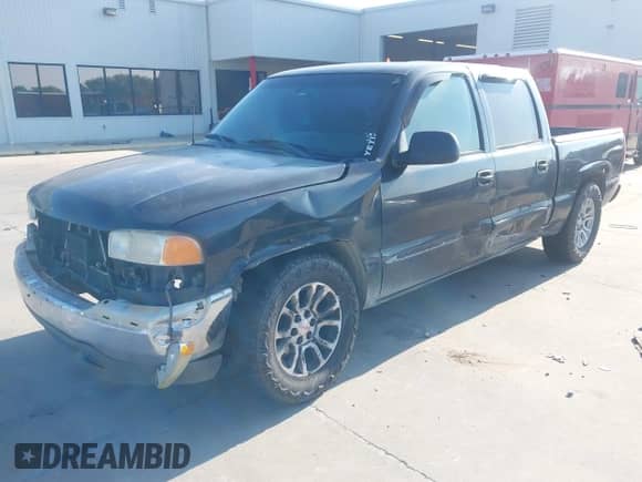 2005 GMC Sierra 1500 SLT with VIN 2GTEC13T351268321, listed as a IAAI auction lot 42891070 with 296,226 mi miles and . Bid and sale history available at DreamBid. Image 2.