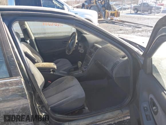 ✅ 2000 Nissan Maxima GXE • VIN: JN1CA31D0YT767499 • Лот: 43613644. Опубликован ранее на IAAI с пробегом 116 571 миль. Бесплатный доступ к архиву аукционных продаж из США и подробный отчёт об истории автомобиля на DreamBid. Изображение 5.