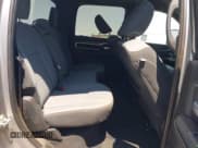 ✅ 2024 Ram 2500 Big Horn • VIN: 3C6UR5DLXRG338482 • Лот: 42990856. Опубликован ранее на IAAI с пробегом 47 251 миль. Бесплатный доступ к архиву аукционных продаж из США и подробный отчёт об истории автомобиля на DreamBid. Изображение 8.