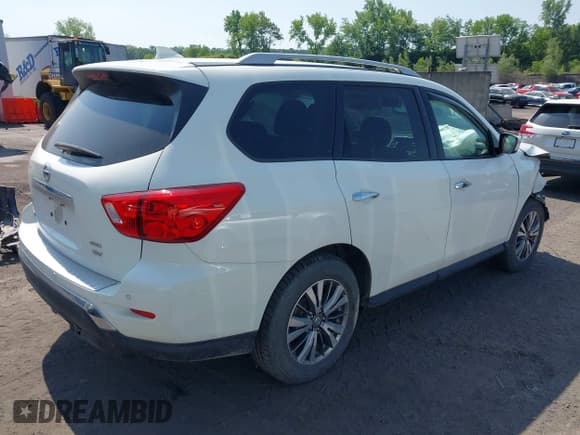 ✅ 2019 Nissan Pathfinder S • VIN: 5N1DR2MM7KC646276 • Lot: 42394605. Listed on IAAI with 75,708 mi. Free auction sales archive from the USA and detailed vehicle history report at DreamBid. Image 4.