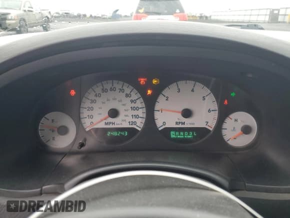 ✅ 2007 Dodge Grand Caravan SE • VIN: 1D4GP24R17B261220 • Lot: 90712405. Wystawiony na Copart z przebiegiem 248 243 mil. Bezpłatny archiwum sprzedaży aukcyjnych z USA i szczegółowy raport historii pojazdu na DreamBid. Zdjęcie 9.