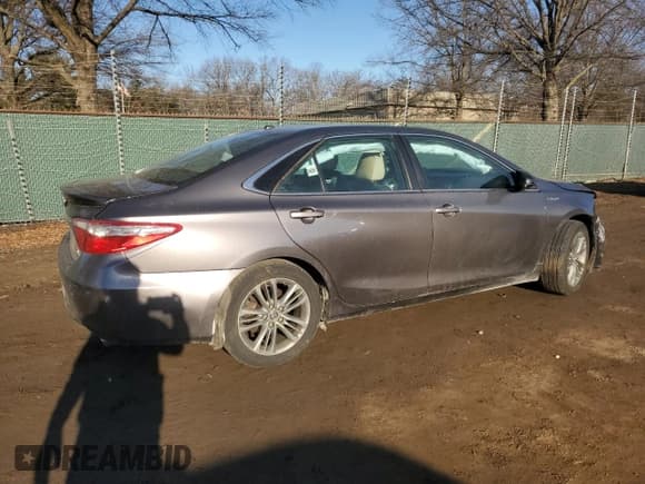 ✅ 2015 Toyota Camry LE • VIN: 4T1BD1FK1FU157092 • Lot: 43041205. Listed on Copart with 172,794 mi. Free auction sales archive from the USA and detailed vehicle history report at DreamBid. Image 3.