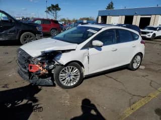 ✅ 2018 Ford Focus Titanium • VIN: 1FADP3N21JL289596 • Лот: 82662825. Опубликован ранее на Copart с пробегом 115 407 миль. Бесплатный доступ к архиву аукционных продаж из США и подробный отчёт об истории автомобиля на DreamBid. Изображение 1.