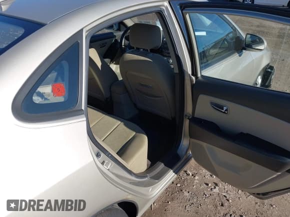 ✅ 2010 Hyundai Elantra GLS • VIN: KMHDU4ADXAU833129 • Лот: 43538999. Опубликован ранее на IAAI с пробегом 82 583 миль. Бесплатный доступ к архиву аукционных продаж из США и подробный отчёт об истории автомобиля на DreamBid. Изображение 8.