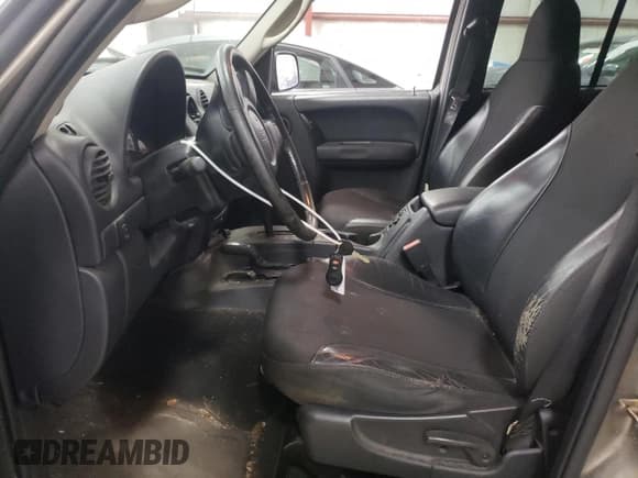 ✅ 2004 Jeep Liberty Renegade • VIN: 1J4GL38K74W176599 • Lot: 66299795. Wystawiony na Copart z przebiegiem 193 938 mil. Bezpłatny archiwum sprzedaży aukcyjnych z USA i szczegółowy raport historii pojazdu na DreamBid. Zdjęcie 7.