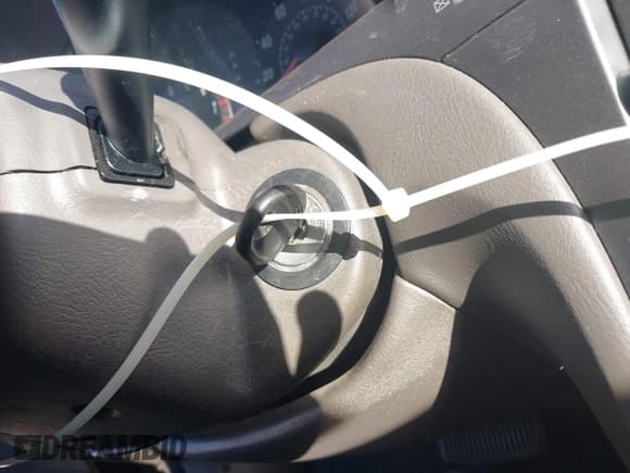 ✅ 2006 Hyundai Elantra GLS • VIN: KMHDN46D86U341101 • Lot: 40920396. Wystawiony na IAAI z przebiegiem 78 047 mil. Bezpłatny archiwum sprzedaży aukcyjnych z USA i szczegółowy raport historii pojazdu na DreamBid. Zdjęcie 11.