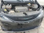 ✅ 2020 Chrysler Pacifica Hybrid Limited • VIN: 2C4RC1N71LR257964 • Lot: 67809245. Listed on Copart with 52,356 mi. Free auction sales archive from the USA and detailed vehicle history report at DreamBid. Image 12.