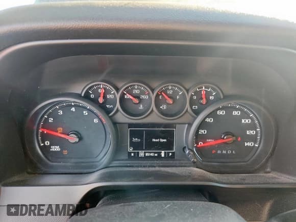 ✅ 2021 Chevrolet Silverado 1500 Custom Trail Boss • VIN: 3GCPYCEF0MG453512 • Lot: 90521435. Wystawiony na Copart z przebiegiem 95 140 mil. Bezpłatny archiwum sprzedaży aukcyjnych z USA i szczegółowy raport historii pojazdu na DreamBid. Zdjęcie 9.