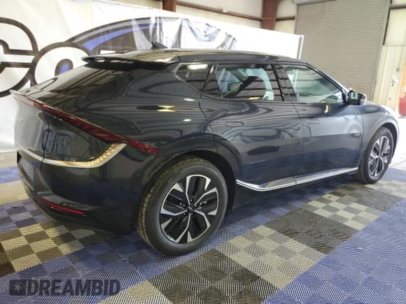 ✅ 2024 Kia EV6 Wind • VIN: KNDC34LA0R5183688 • Лот: 70425644. Опубликован ранее на Copart с пробегом 2 300 миль. Бесплатный доступ к архиву аукционных продаж из США и подробный отчёт об истории автомобиля на DreamBid. Изображение 3.