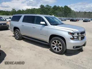 ✅ 2019 Chevrolet Suburban LT • VIN: 1GNSKHKC3KR286568 • Lot: 60929504. Wystawiony na Copart z przebiegiem 79 798 mil. Bezpłatny archiwum sprzedaży aukcyjnych z USA i szczegółowy raport historii pojazdu na DreamBid. Zdjęcie 4.
