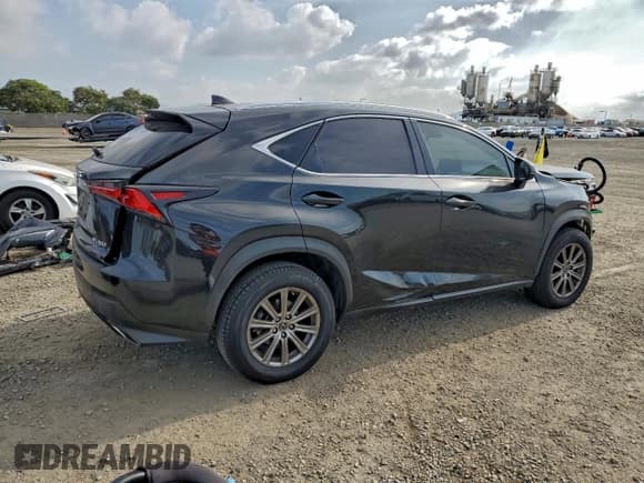 ✅ 2020 Lexus NX 300 • VIN: JTJAARBZ8L2165480 • Lot: 94945615. Wystawiony na Copart z przebiegiem 63 979 mil. Bezpłatny archiwum sprzedaży aukcyjnych z USA i szczegółowy raport historii pojazdu na DreamBid. Zdjęcie 3.