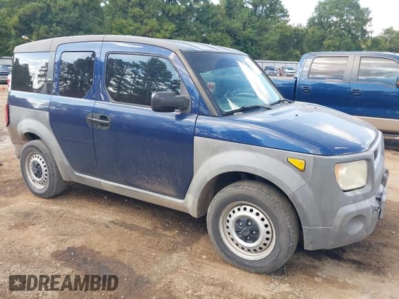 ✅ 2003 Honda Element DX • VIN: 5J6YH282X3L021500 • Лот: 43333923. Опубликован ранее на IAAI с пробегом 272 573 миль. Бесплатный доступ к архиву аукционных продаж из США и подробный отчёт об истории автомобиля на DreamBid. Изображение 1.