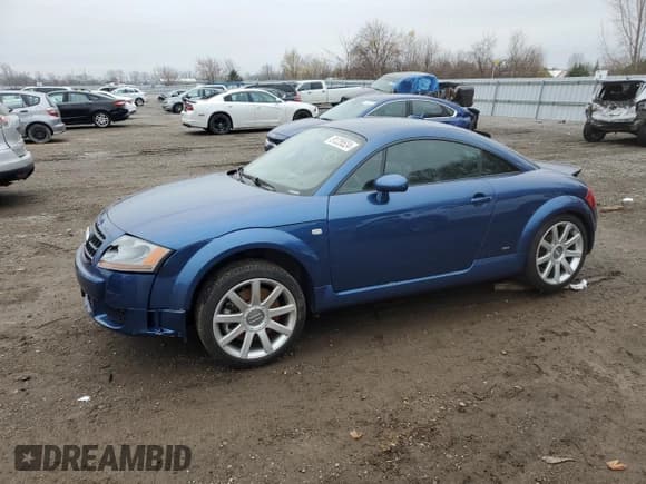 ✅ 2006 Audi TT • VIN: TRUWD28N561005696 • Lot: 81226524. Wystawiony na Copart z przebiegiem 87 023 mil. Bezpłatny archiwum sprzedaży aukcyjnych z USA i szczegółowy raport historii pojazdu na DreamBid. Zdjęcie 1.