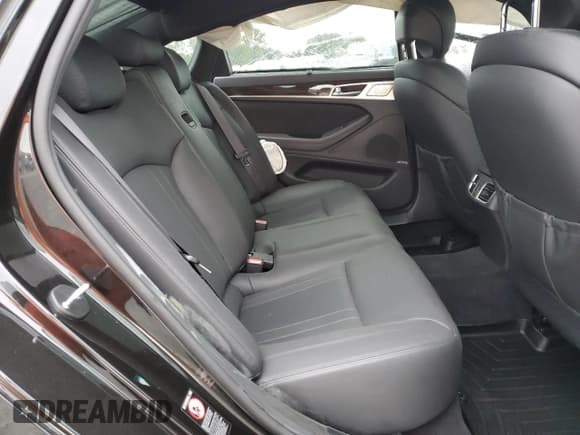 ✅ 2019 Genesis G80 3.8L • VIN: KMTFN4JE3KU325722 • Lot: 48172805. Wystawiony na Copart z przebiegiem 51 759 mil. Bezpłatny archiwum sprzedaży aukcyjnych z USA i szczegółowy raport historii pojazdu na DreamBid. Zdjęcie 11.