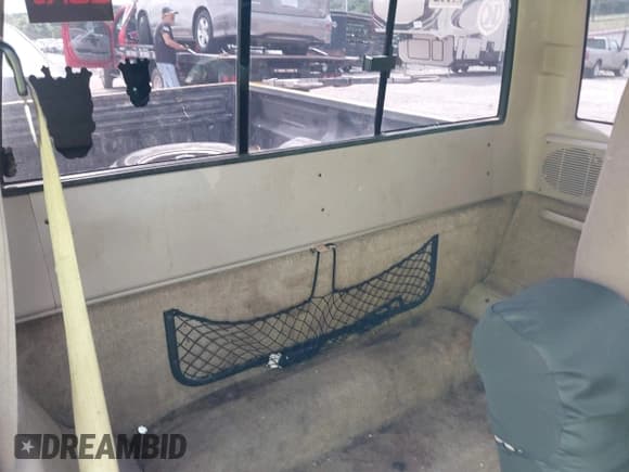 ✅ 1993 Ford Ranger STX • VIN: 1FTCR14XXPPB21765 • Lot: 42470117. Wystawiony na IAAI z przebiegiem 9 303 mil. Bezpłatny archiwum sprzedaży aukcyjnych z USA i szczegółowy raport historii pojazdu na DreamBid. Zdjęcie 8.