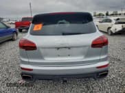 ✅ 2017 Porsche Cayenne • VIN: WP1AA2A26HKA85633 • Lot: 95941595. Wystawiony na Copart z przebiegiem Nie podano. Bezpłatny archiwum sprzedaży aukcyjnych z USA i szczegółowy raport historii pojazdu na DreamBid. Zdjęcie 6.