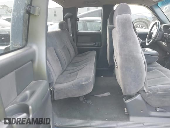 ✅ 2000 Chevrolet Silverado 1500 LS • VIN: 2GCEK19T5Y1184998 • Лот: 43539627. Опубликован ранее на IAAI с пробегом 271 250 миль. Бесплатный доступ к архиву аукционных продаж из США и подробный отчёт об истории автомобиля на DreamBid. Изображение 8.