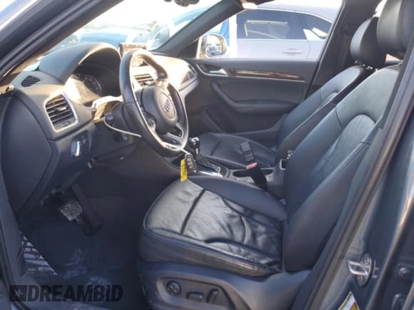 ✅ 2015 Audi Q3 Premium Plus • VIN: WA1BFCFS6FR007938 • Lot: 90465285. Listed on Copart with 130,170 mi. Free auction sales archive from the USA and detailed vehicle history report at DreamBid. Image 7.