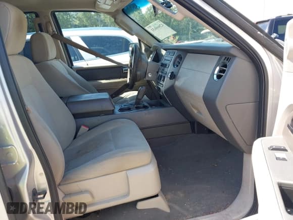 ✅ 2007 Ford Expedition Max XLT • VIN: 1FMFK15517LA19272 • Lot: 42666631. Listed on IAAI with 251,503 mi. Free auction sales archive from the USA and detailed vehicle history report at DreamBid. Image 5.