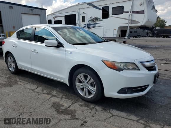 ✅ 2013 Acura ILX Hybrid • VIN: 19VDE3F33DE302040 • Lot: 81622905. Wystawiony na Copart z przebiegiem 109 812 mil. Bezpłatny archiwum sprzedaży aukcyjnych z USA i szczegółowy raport historii pojazdu na DreamBid. Zdjęcie 4.