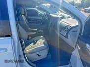 ✅ 2010 Chrysler Town & Country Touring Plus • VIN: 2A4RR8DX7AR382077 • Lot: 95217195. Wystawiony na Copart z przebiegiem 124 565 mil. Bezpłatny archiwum sprzedaży aukcyjnych z USA i szczegółowy raport historii pojazdu na DreamBid. Zdjęcie 5.