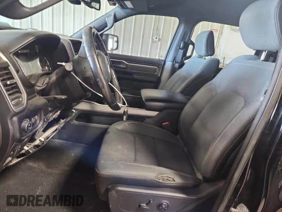 ✅ 2019 Ram 1500 Big Horn • VIN: 1C6SRFFT2KN648942 • Lot: 82604715. Listed on Copart with 72,064 mi. Free auction sales archive from the USA and detailed vehicle history report at DreamBid. Image 7.