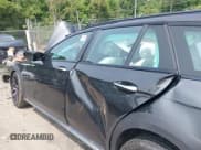 ✅ 2021 Mercedes-Benz E 450 • VIN: W1KZH6AB9MA975153 • Лот: 42393659. Опубликован ранее на IAAI с пробегом Не указан. Бесплатный доступ к архиву аукционных продаж из США и подробный отчёт об истории автомобиля на DreamBid. Изображение 13.