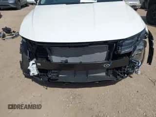 2026 Hyundai Tucson SEL with VIN 5NMJBCDE8TH626745, listed as a IAAI auction lot 43403176 with 67 mi miles and . Bid and sale history available at DreamBid. Image 6.